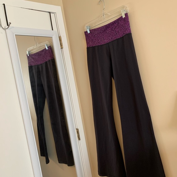 Lululemon athletic pants. - Picture 8 of 12